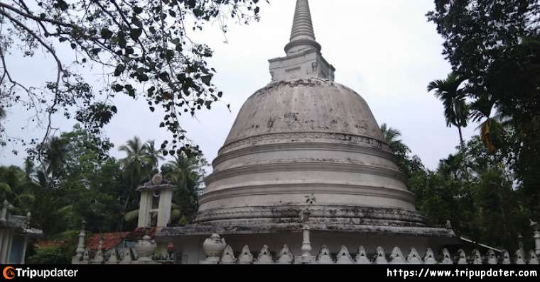 Alawwa Paramaulla Purana Tampita Viharaya