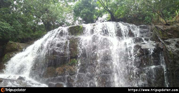 Algama Falls