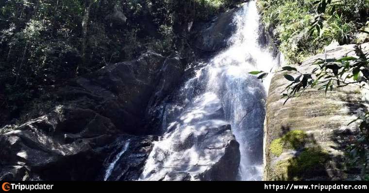 Neluwa Duwili Ella Waterfall