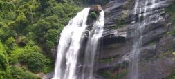 Bomburu Ella Waterfall