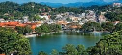 Kandy Lake